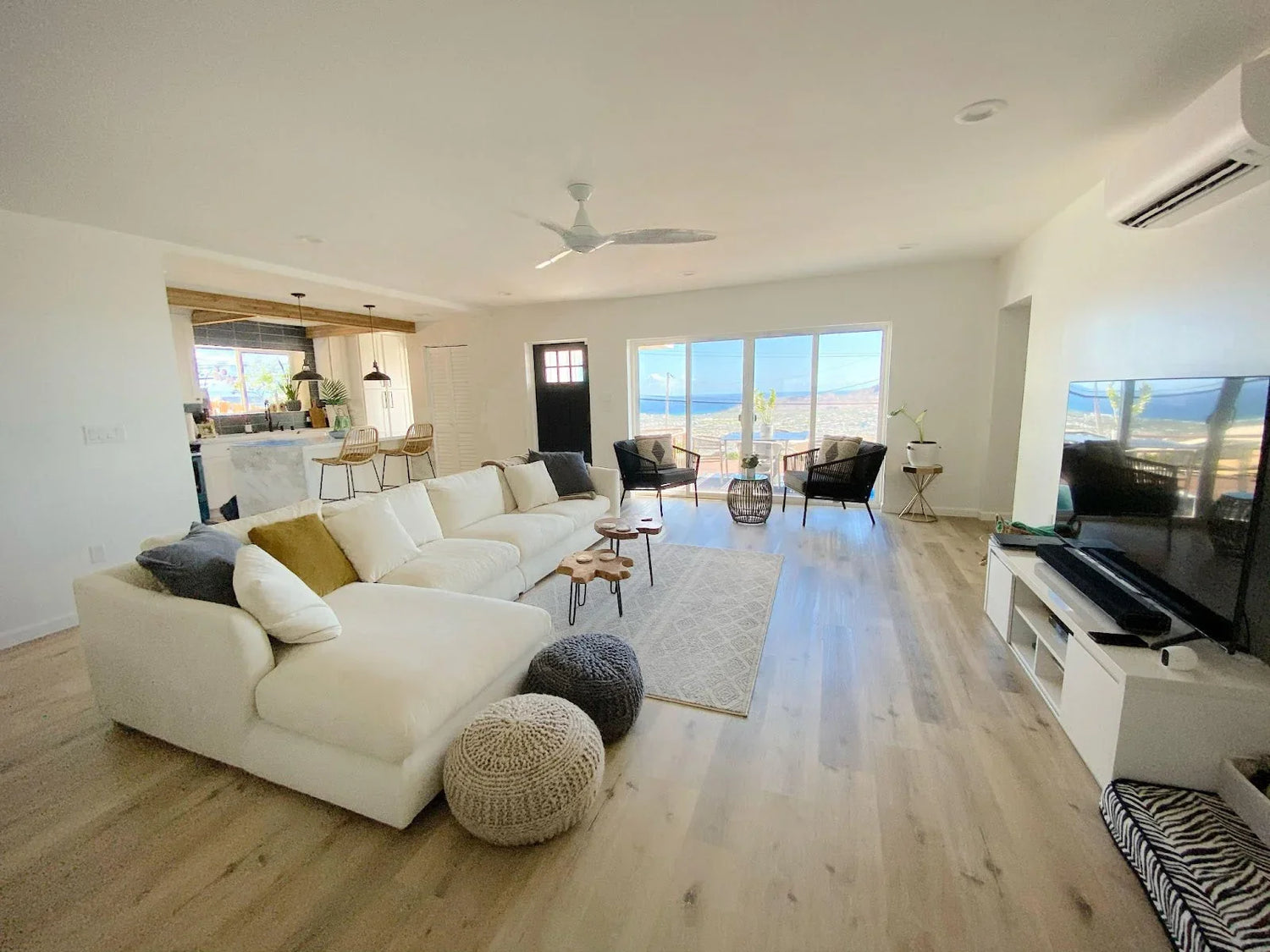 Cloud Couch Dupes: Maximize Booking Rates and Guest Satisfaction on Airbnb