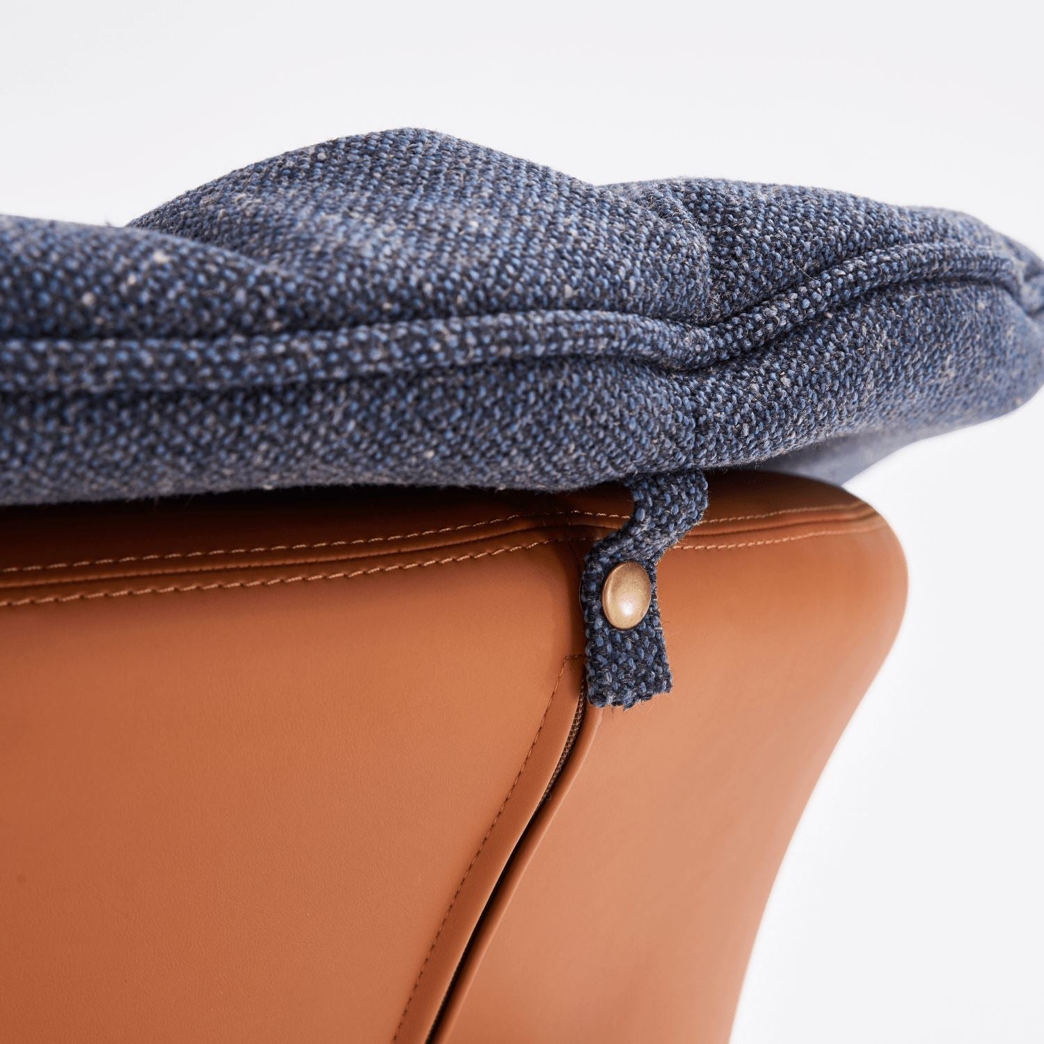 Valwazz Accent Chair - Valyou