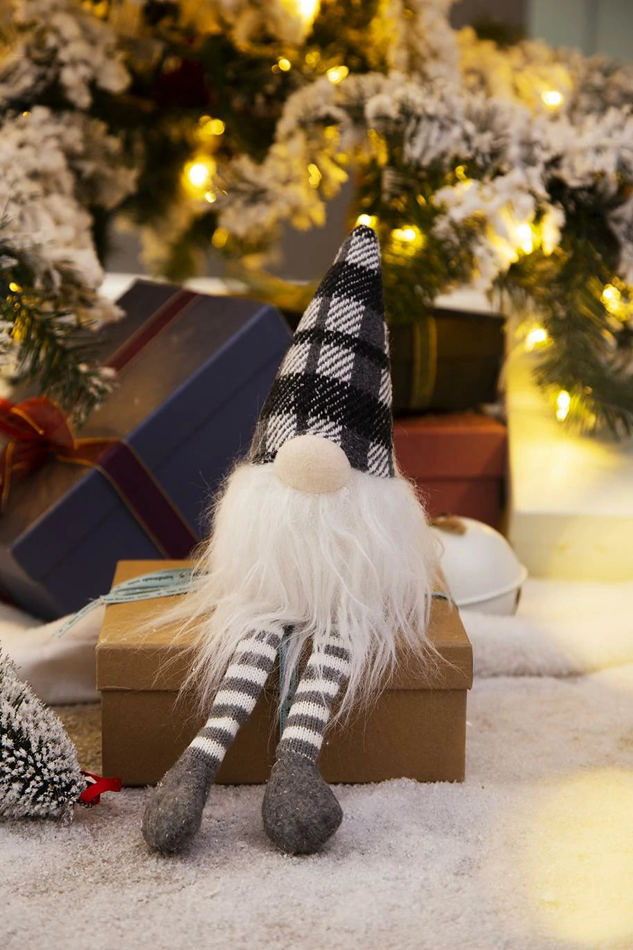 3pcs Fabric Sitting Gnomes Christmas Table Ornaments for Holiday Gifts