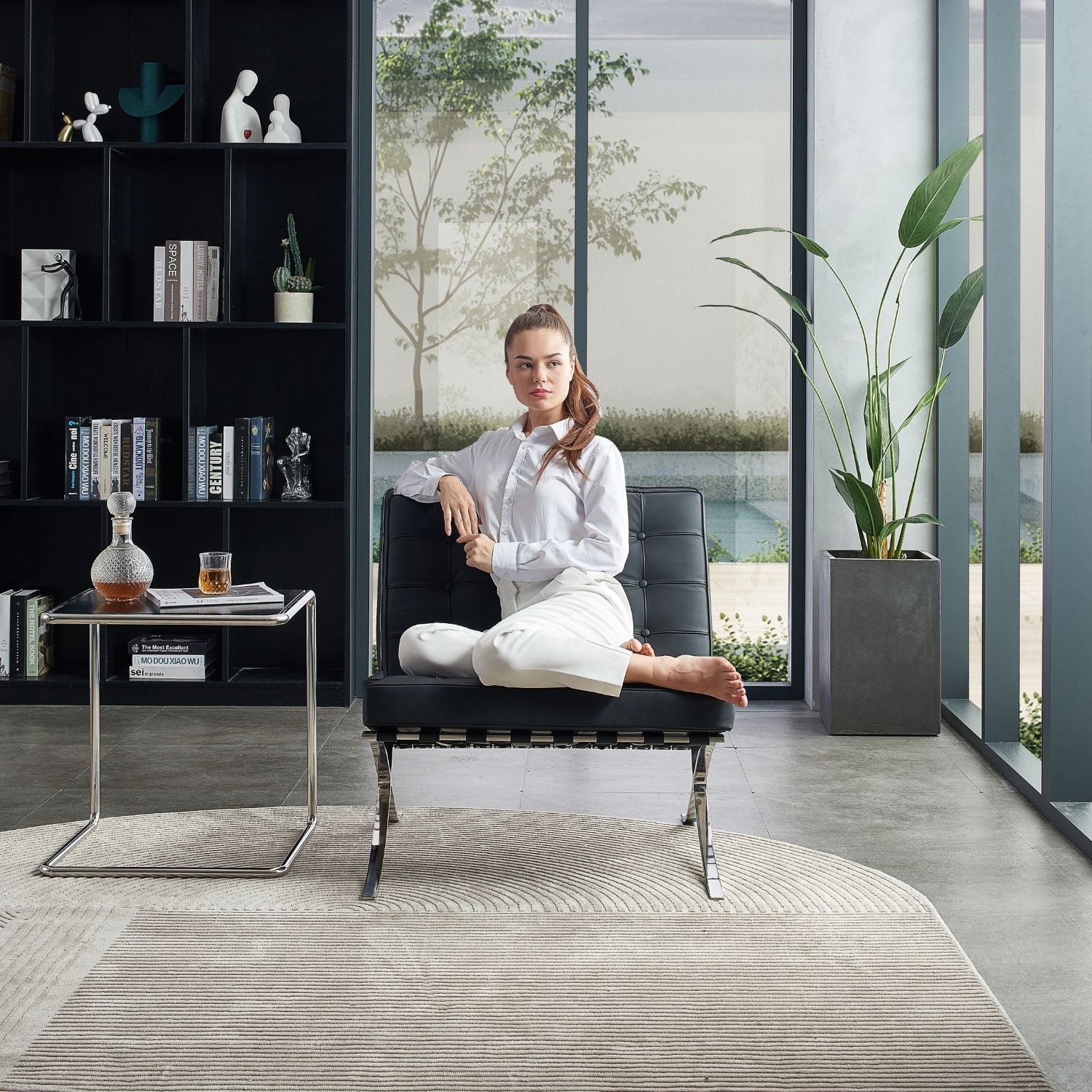 Edric Lounge Chair - Valyou