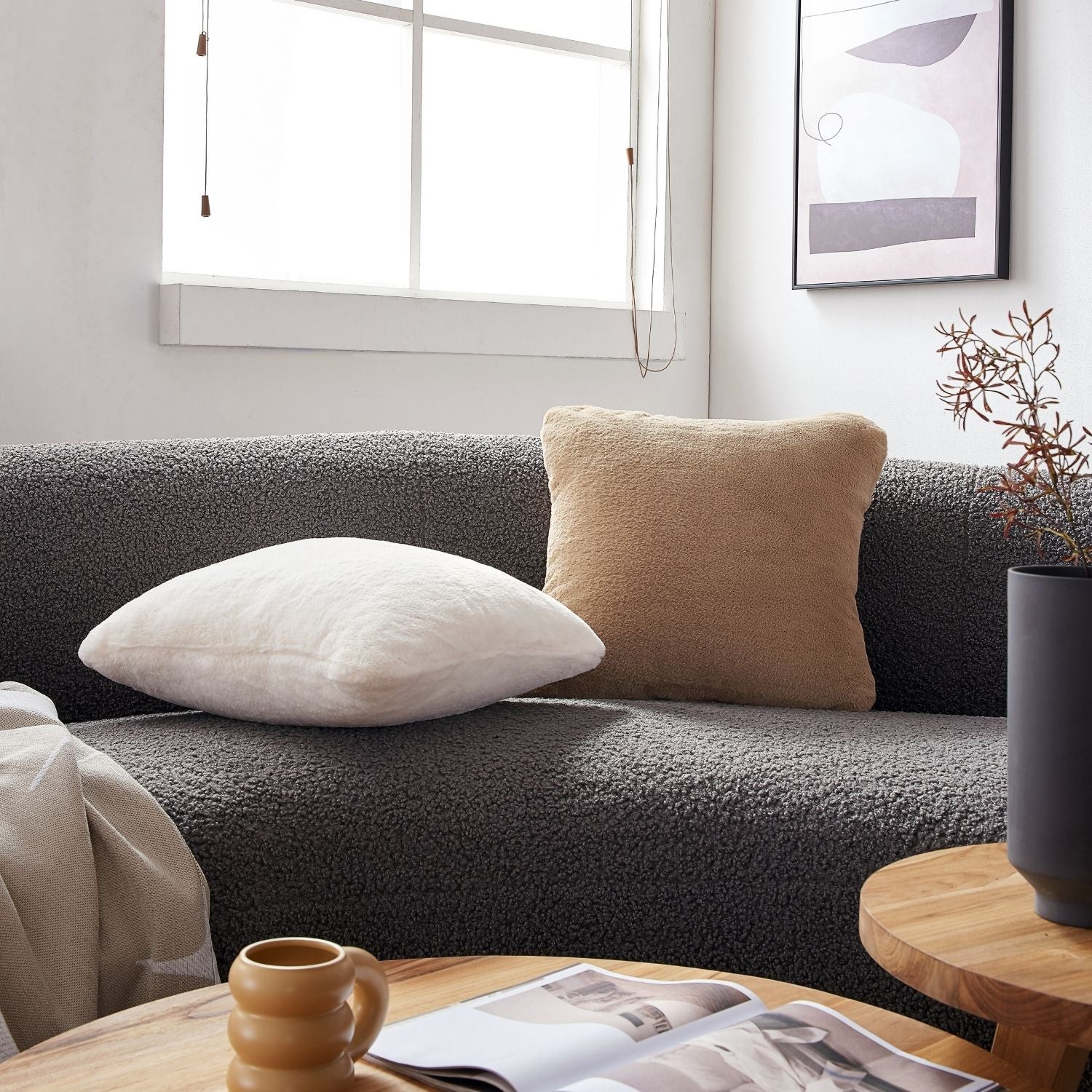 Cobalt Accessory Valyōu Furniture