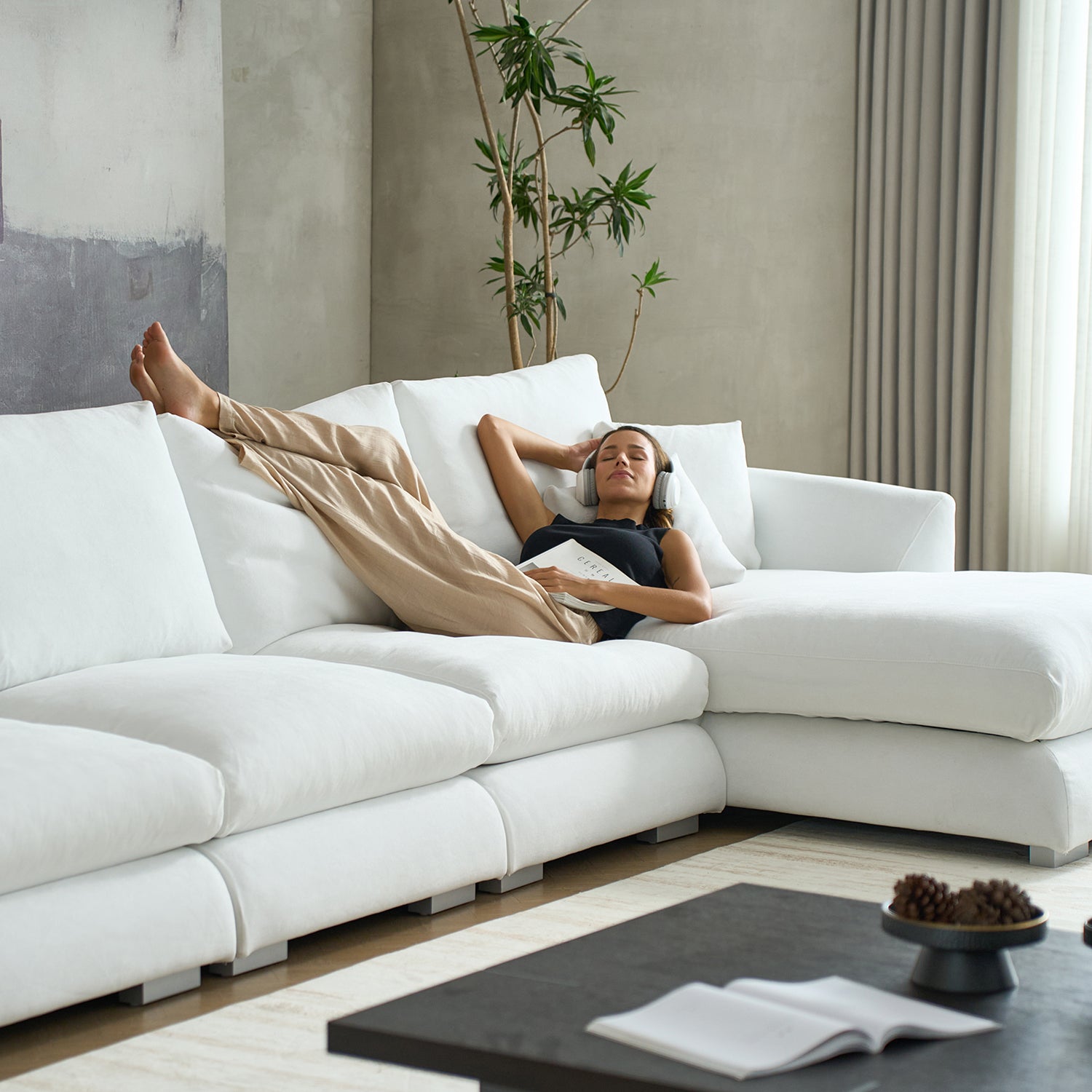 Feathers U-Shaped Sectional Couch 140-200 Inches