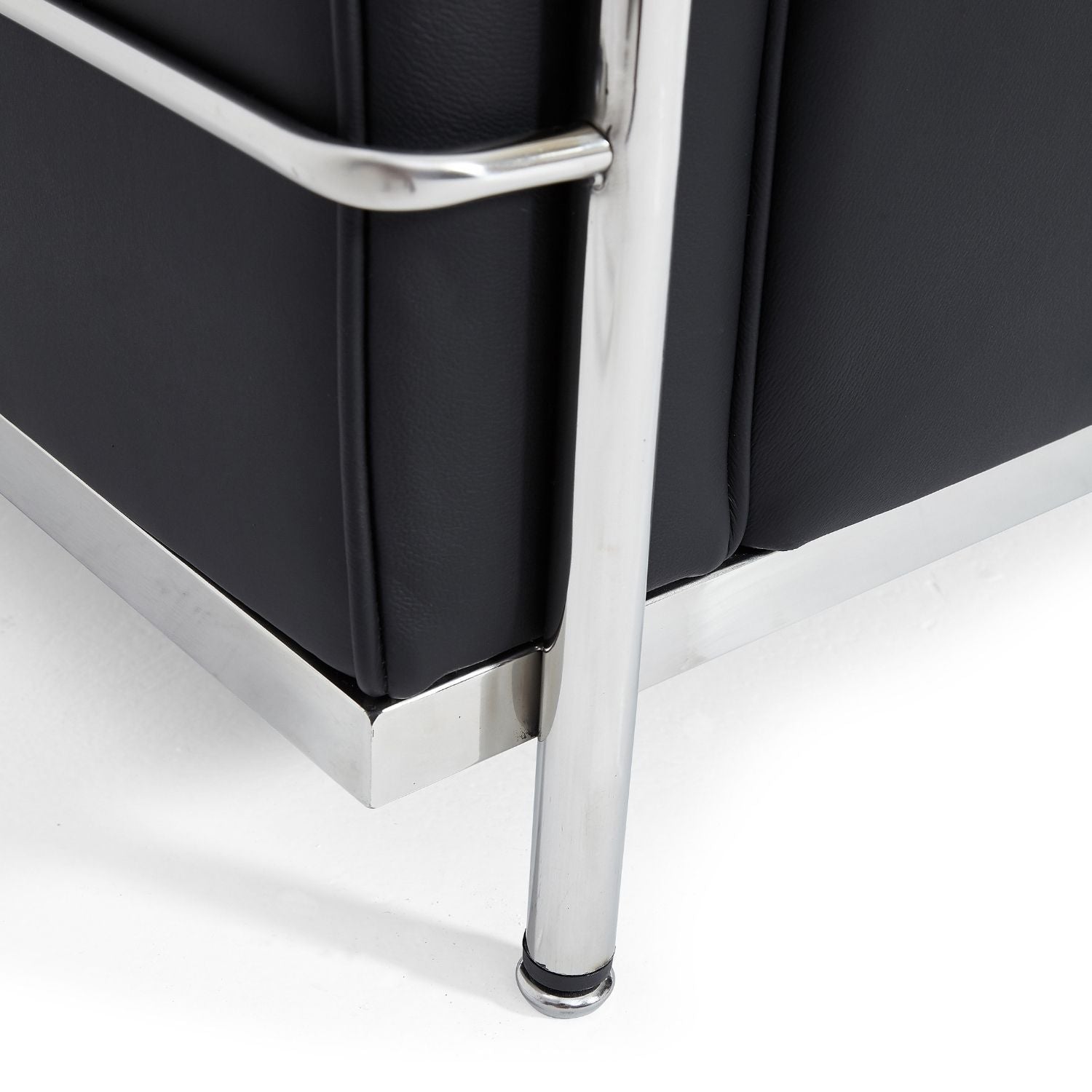 Giorgio Armchair - Valyou