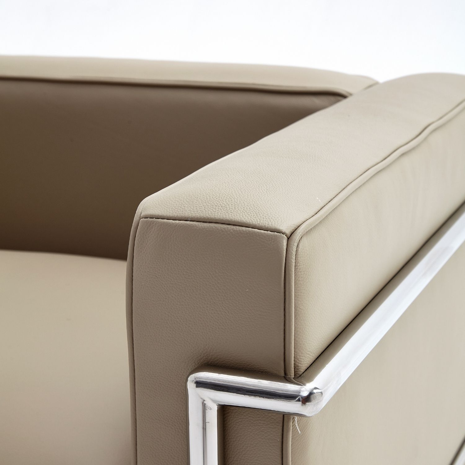 Giorgio Armchair - Valyou