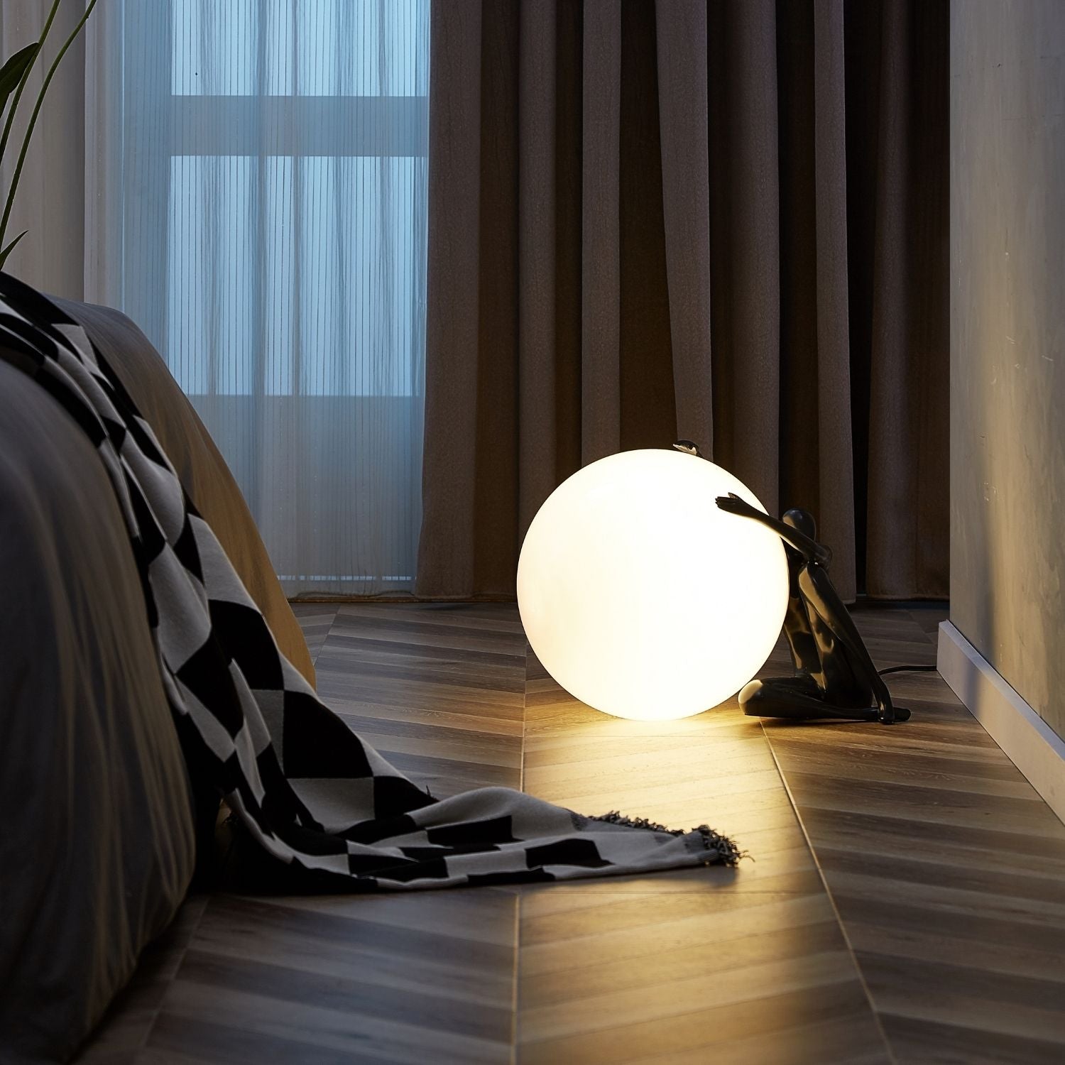 Giri Lamp Accessory Valyōu Furniture