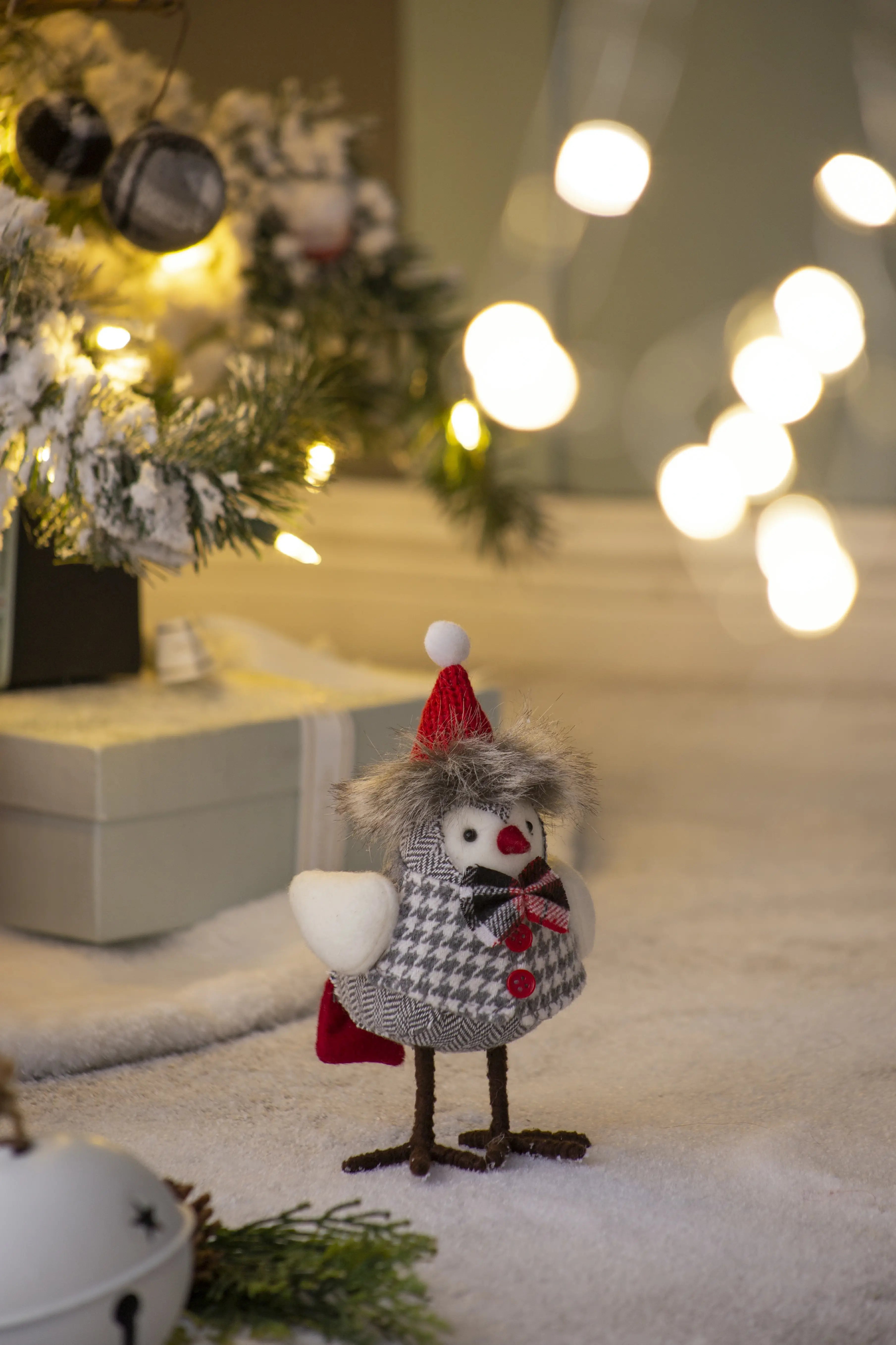 Holiday Decor Fabric Birds with Plaid Bow & Red Hat, 2 Pack