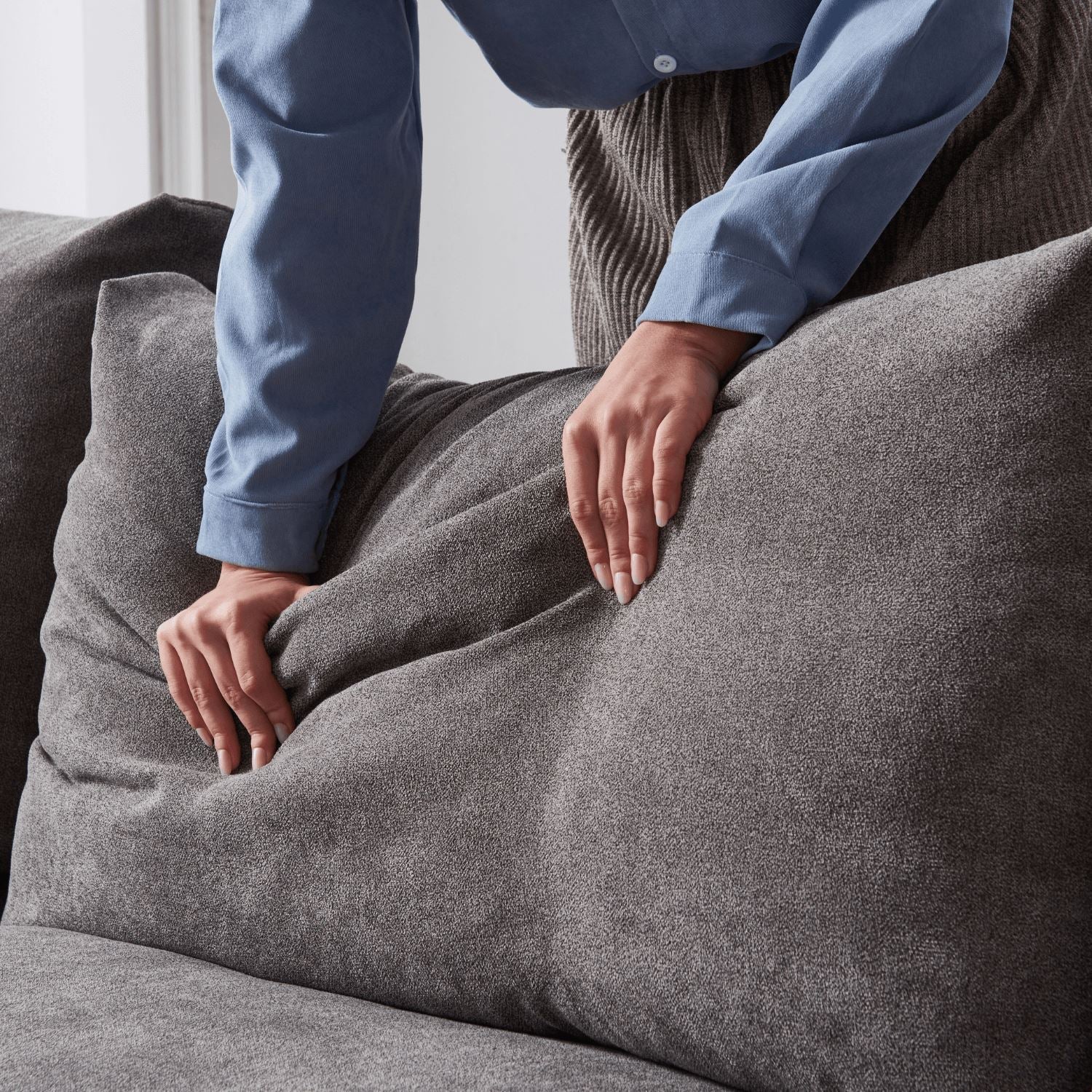 Feathers U-Sectional - Valyou