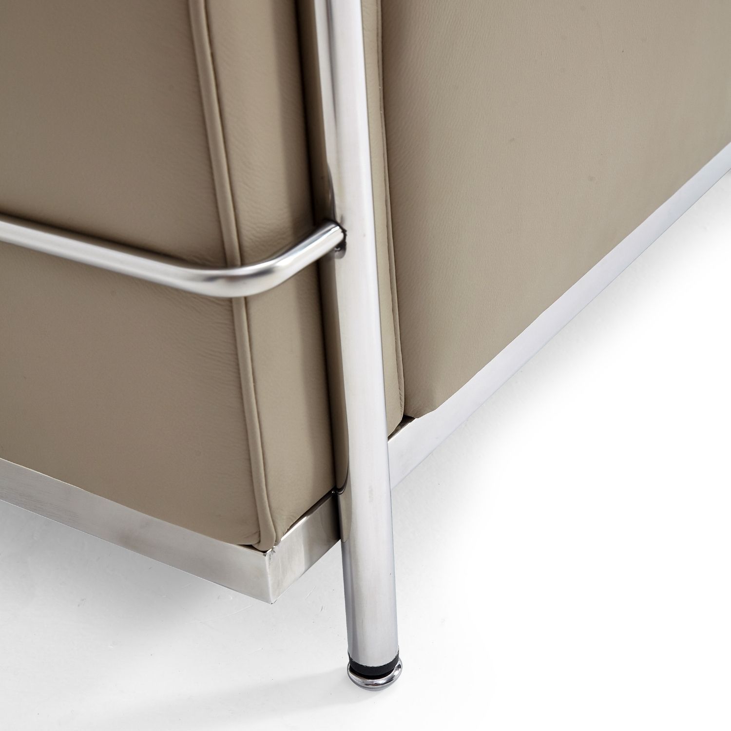 Giorgio Armchair - Valyou