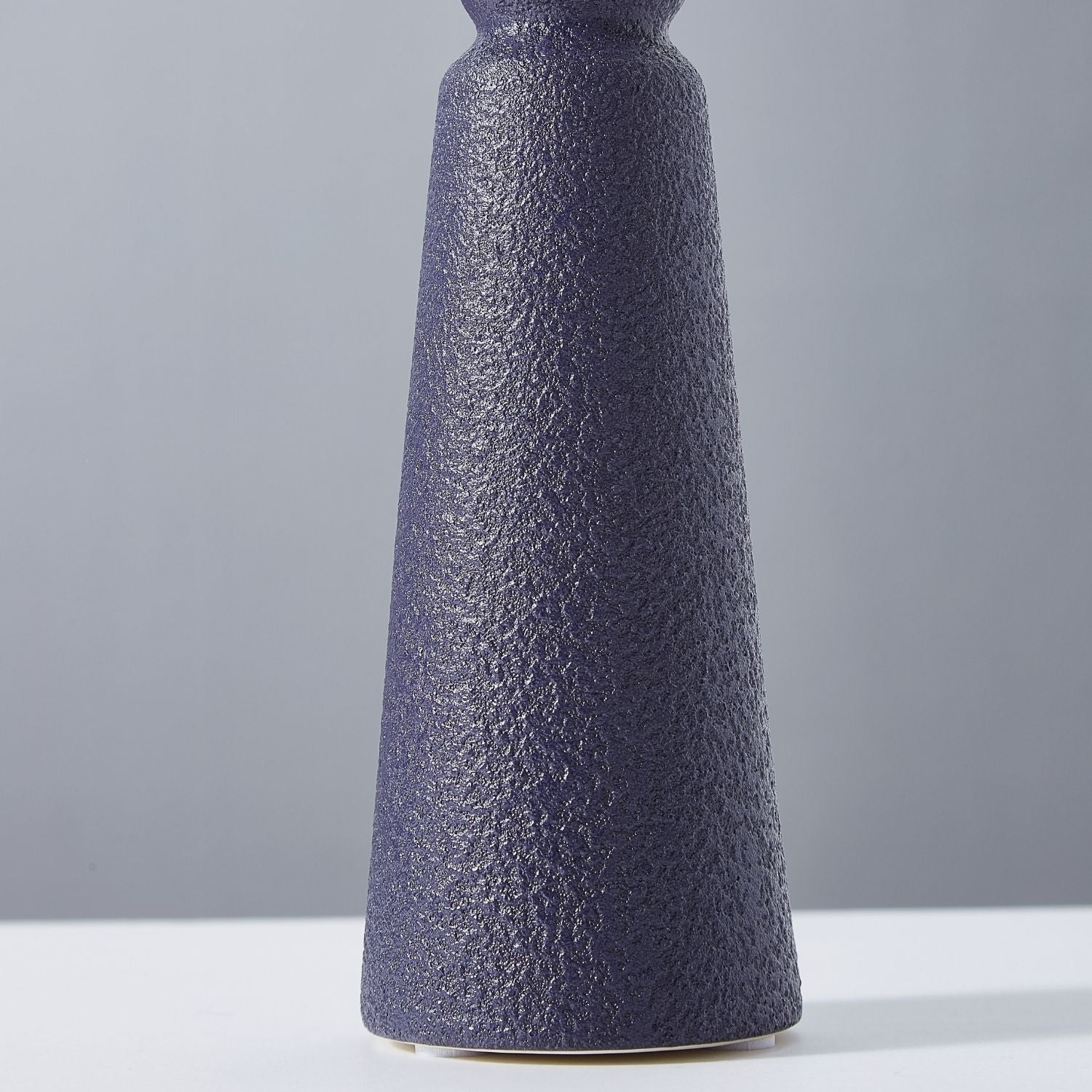 Adira Vase Accessory Valyōu Furniture