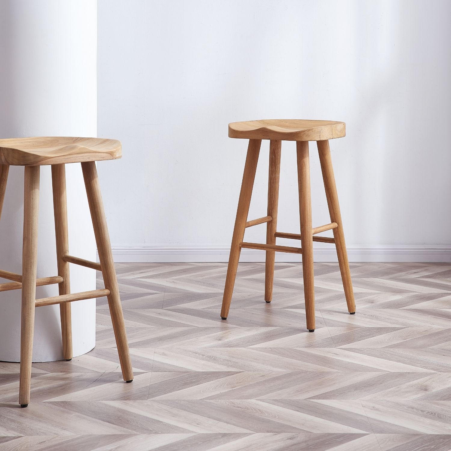 Nusa Bar Stool