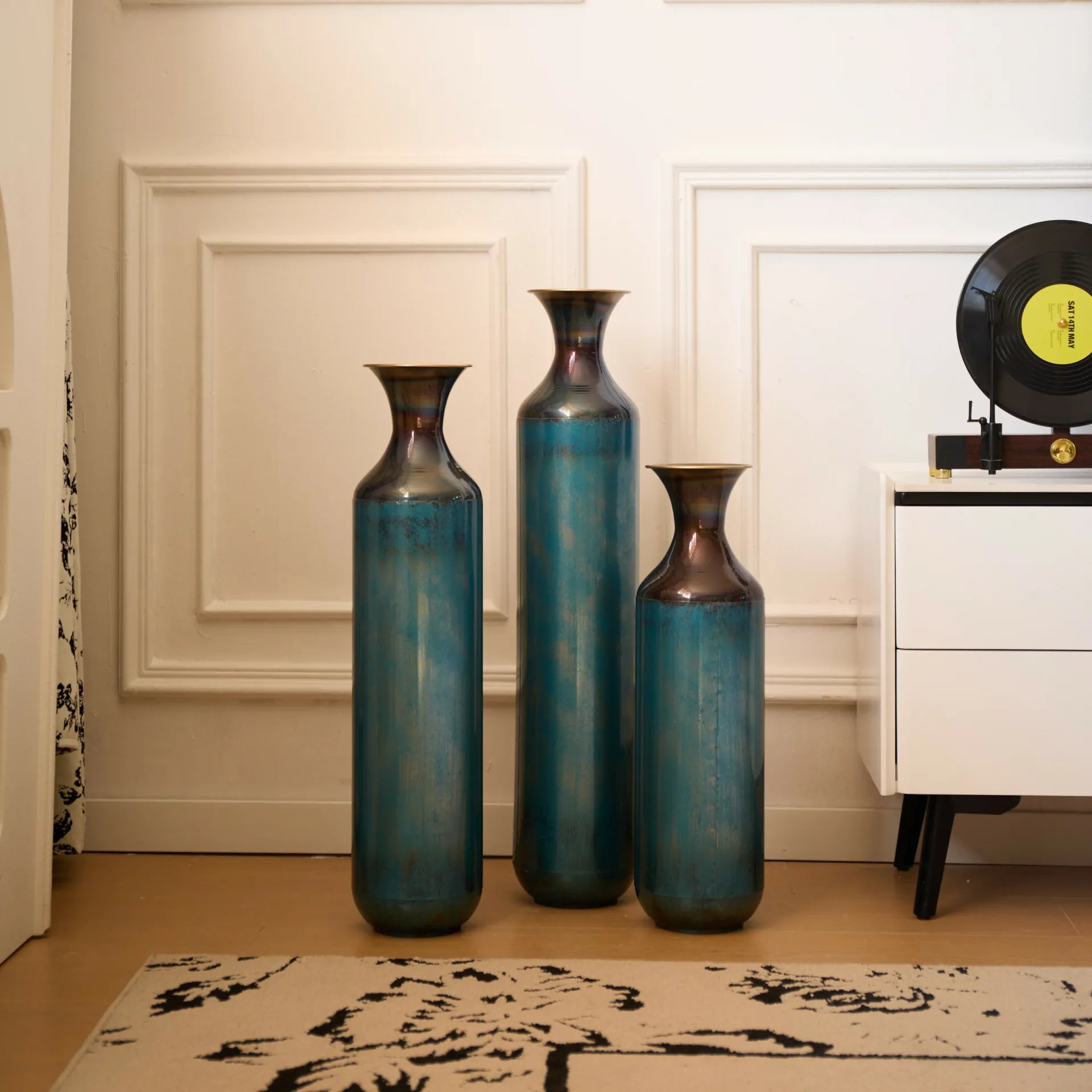 Set of 3 White Droplet Metal Floor Vases Modern Glazed Home Decor