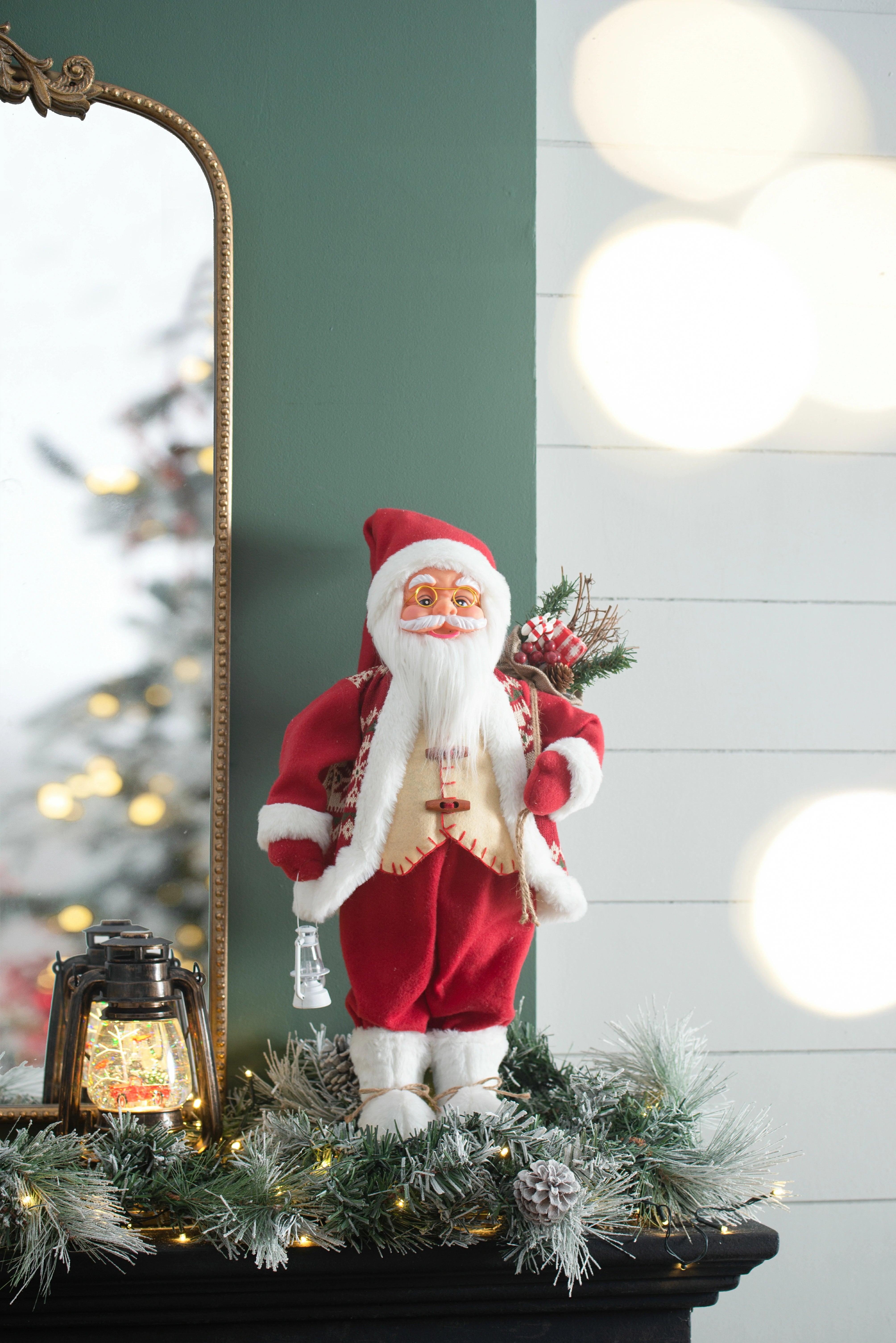 Standing Santa with Lantern & Bag, Red White