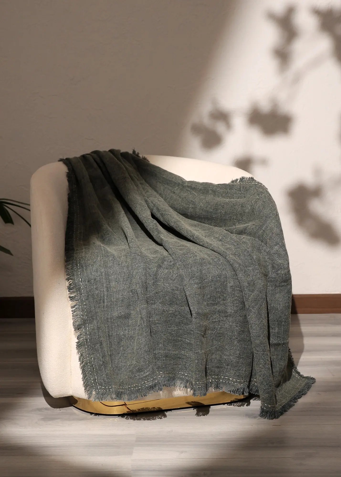 Stonewashed Linen Woven Throw Blanket with Fringe