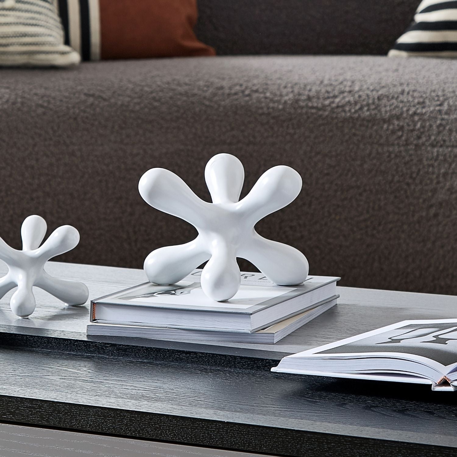 Torin Accessory Valyōu Furniture Large White