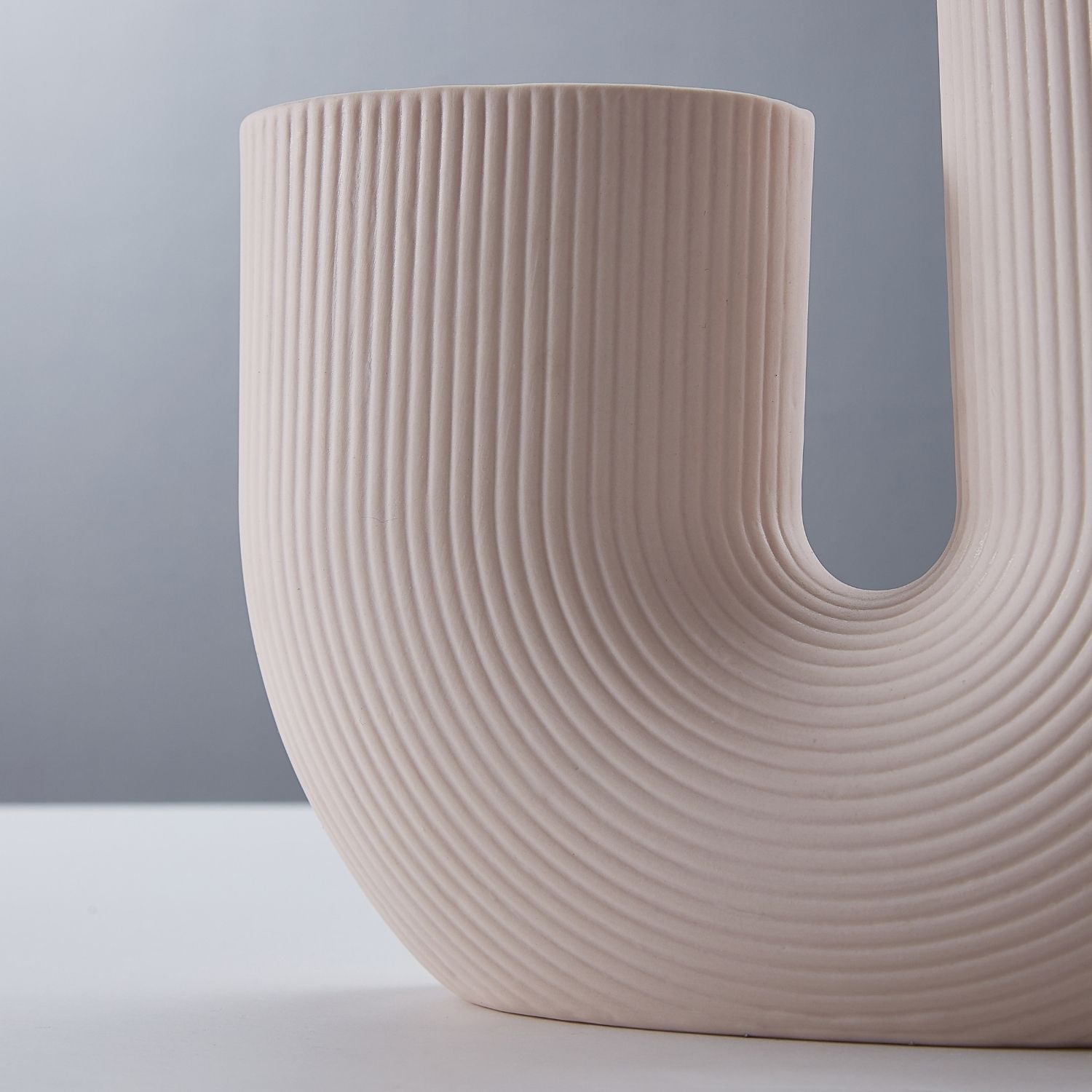 Astra Vase Accessory Valyōu Furniture