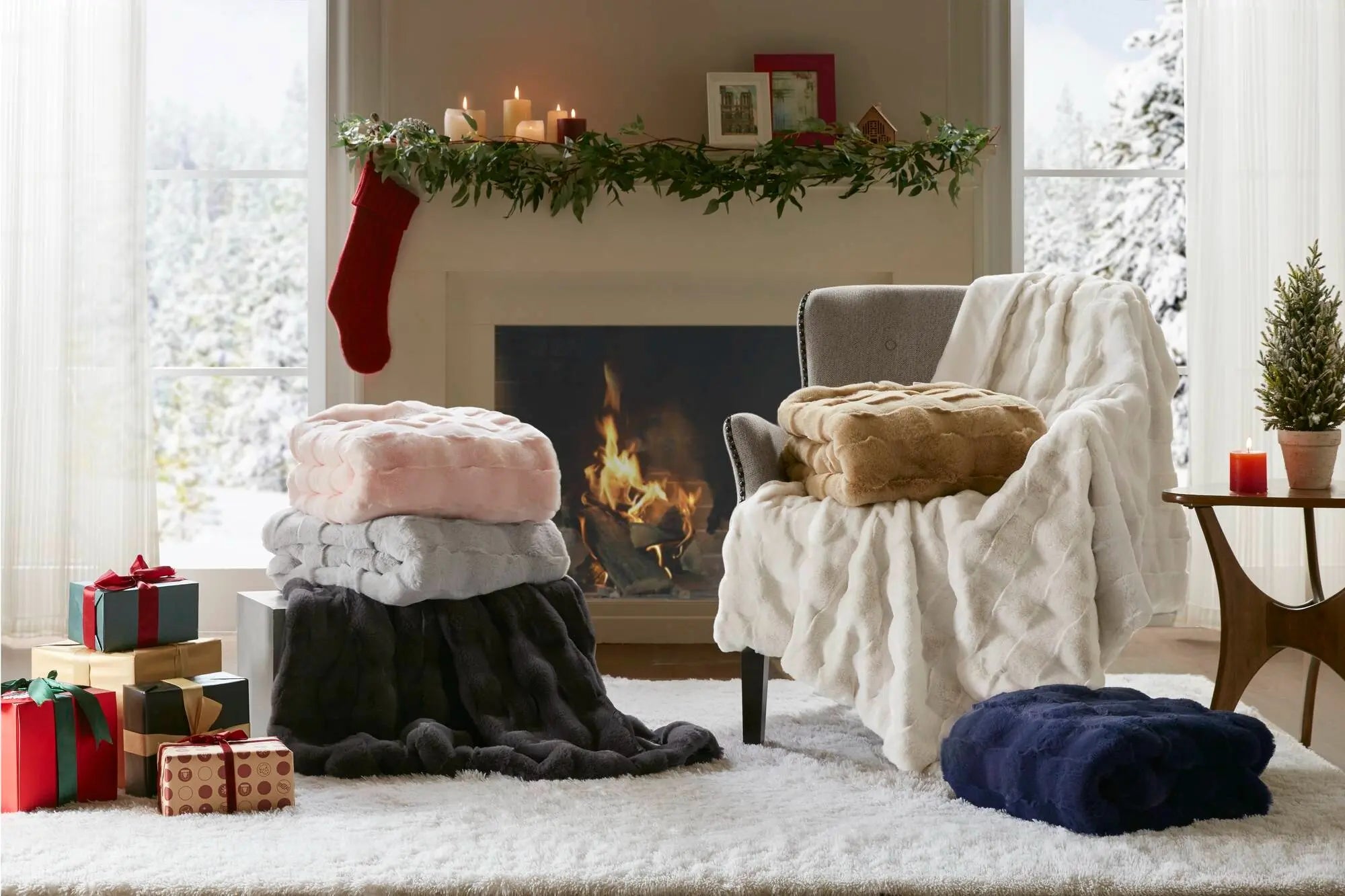 Vivienne Faux Fur Throw