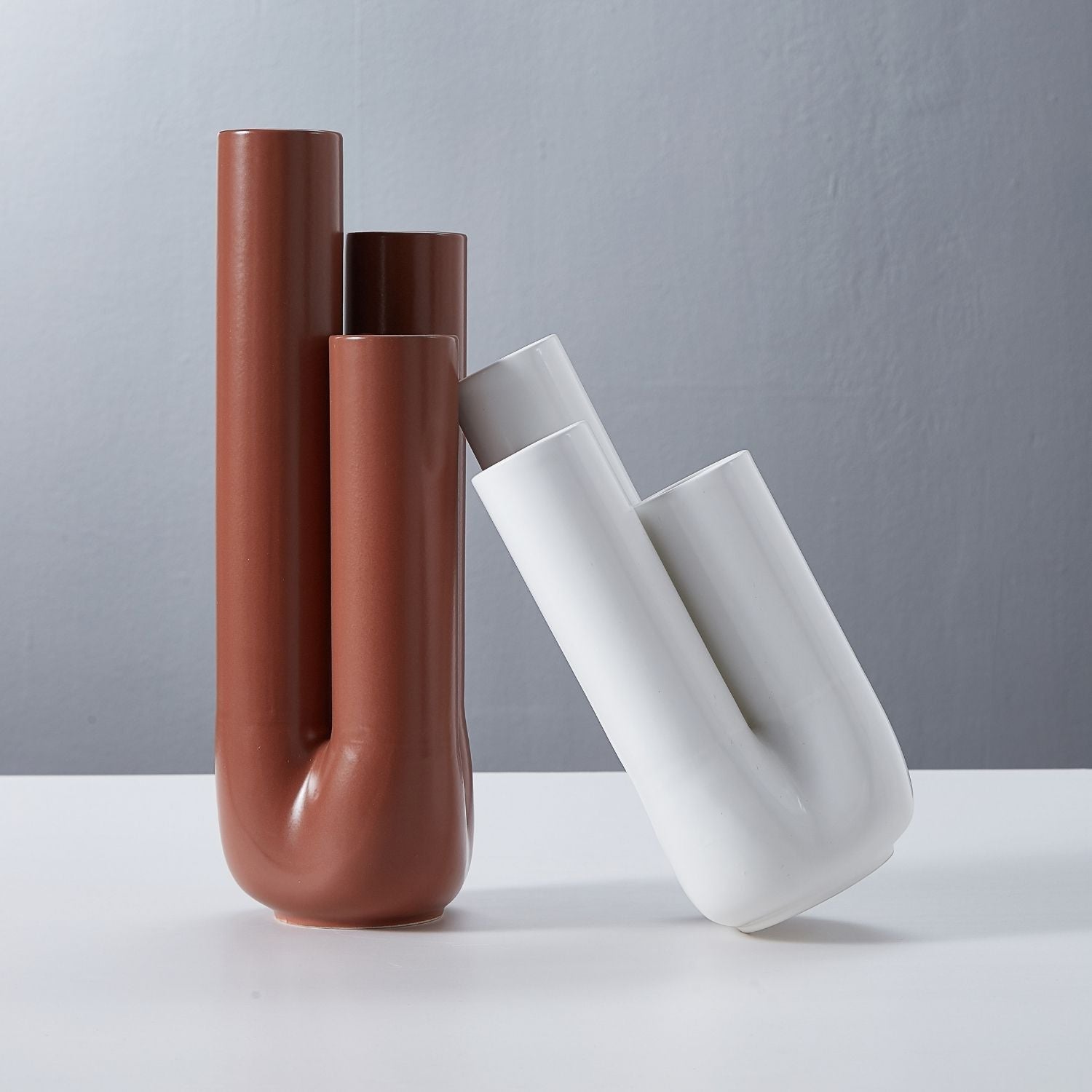 Zev Vase Accessory Valyōu Furniture