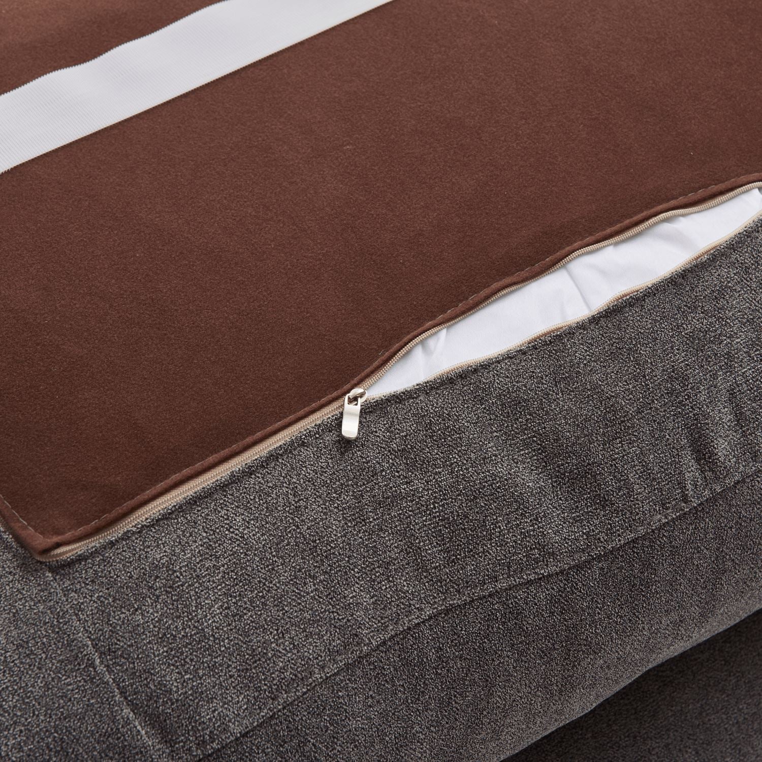 Feathers Ottoman - Valyou 