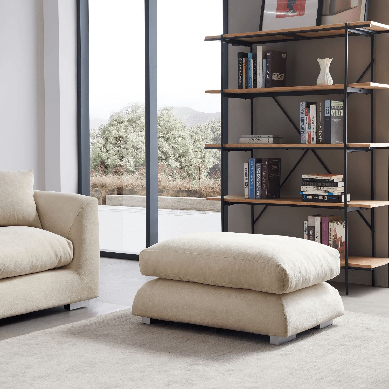 Feathers Ottoman - Valyou