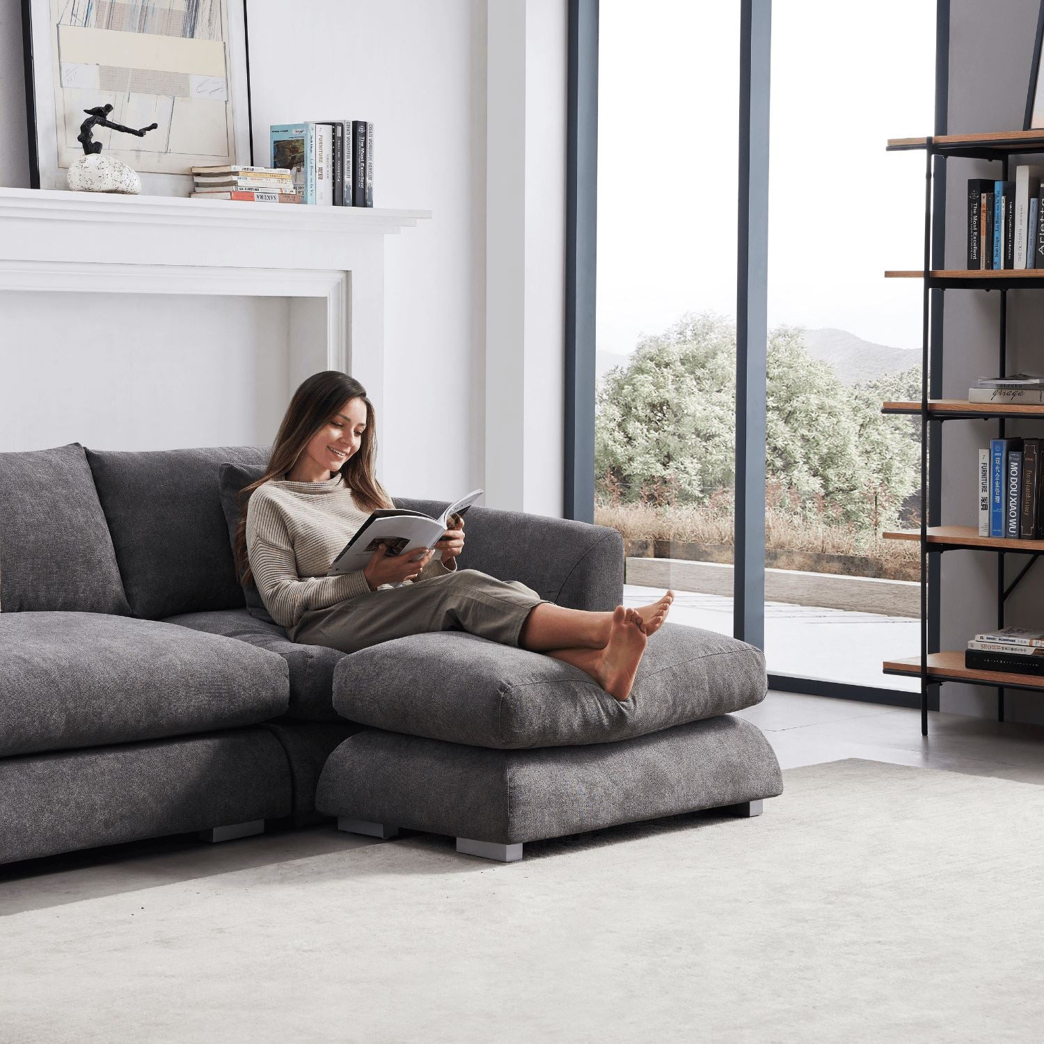 Feathers Ottoman - Valyou
