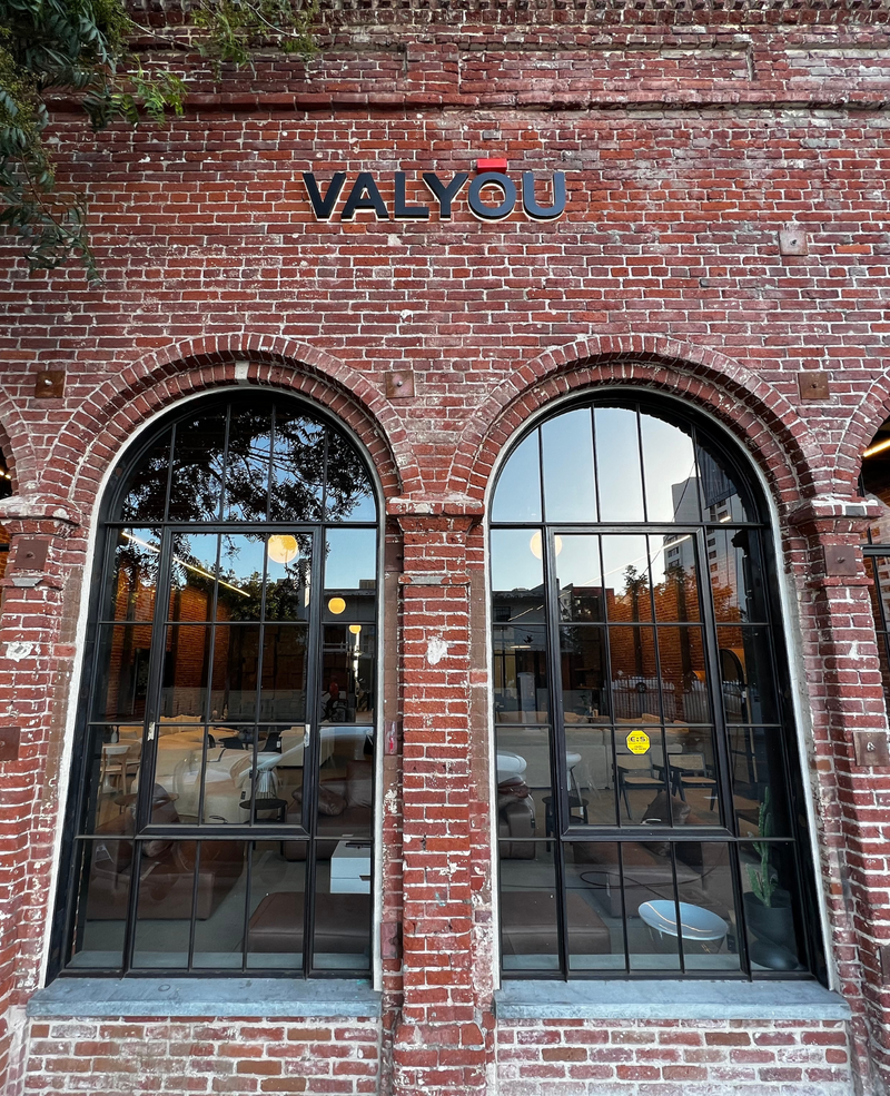 Los Angeles California Valyou Furniture