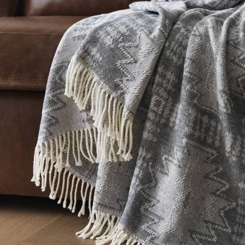 Cotton Blend Throw Blanket For Bed And Picnic 1-Piece