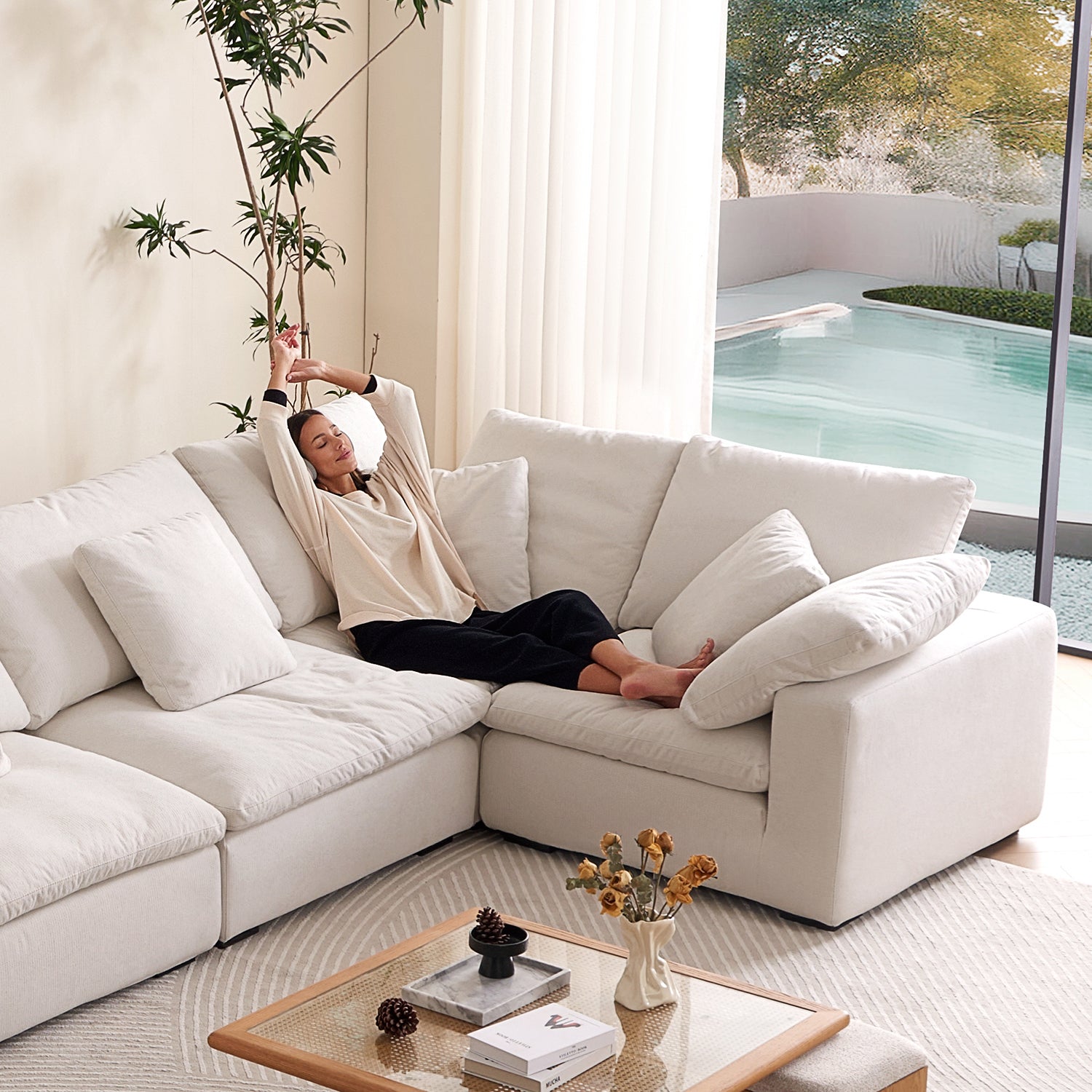 Malibu Cloud U Closed Sectional