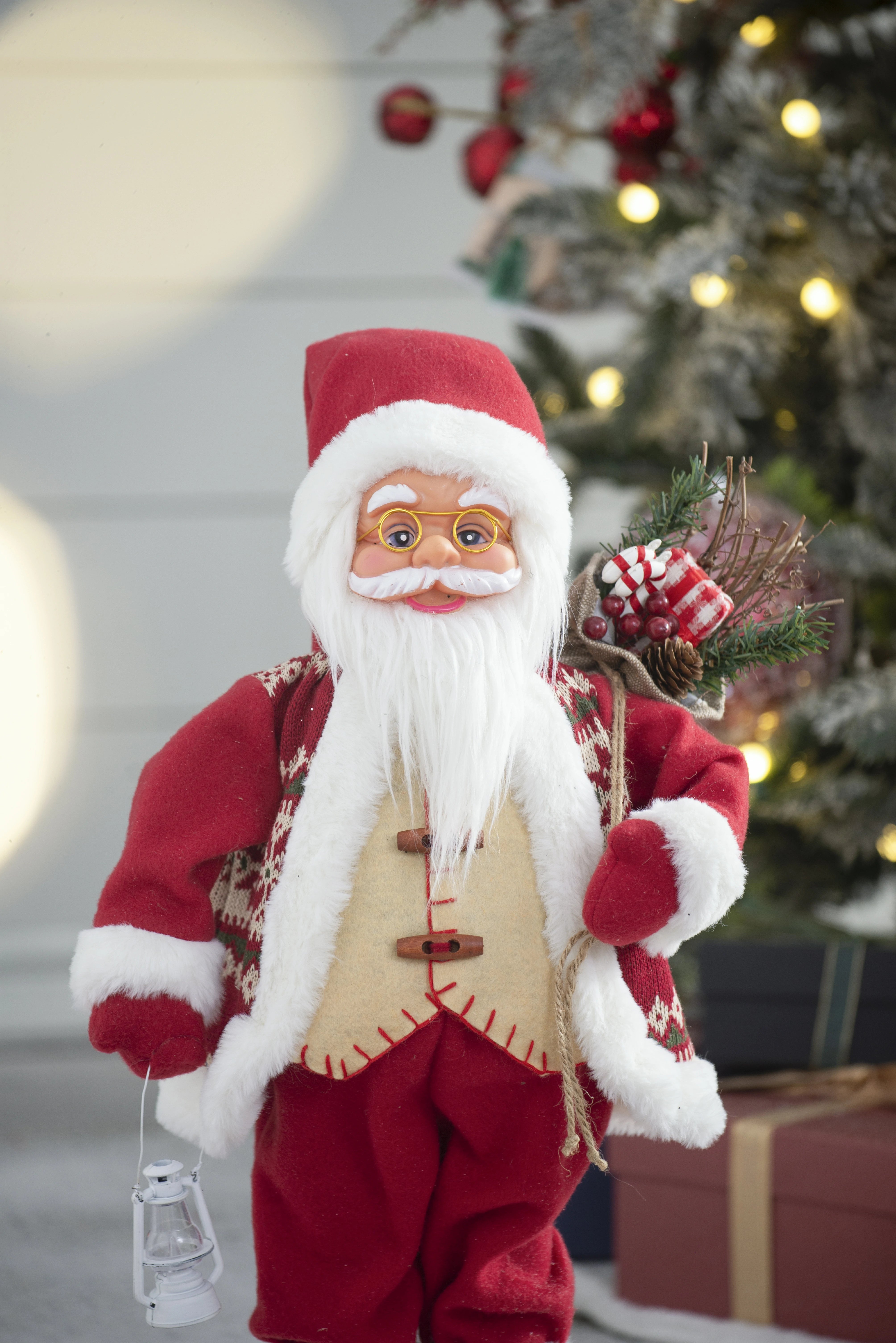 Standing Santa with Lantern & Bag, Red White