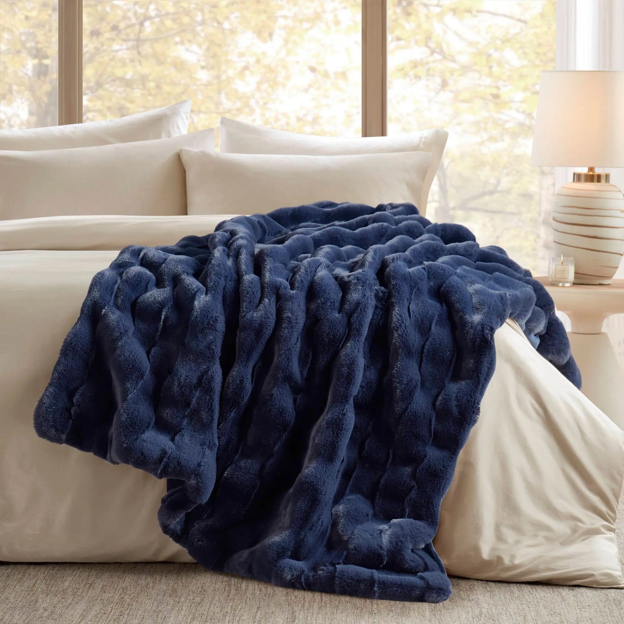 Vivienne Faux Fur Throw