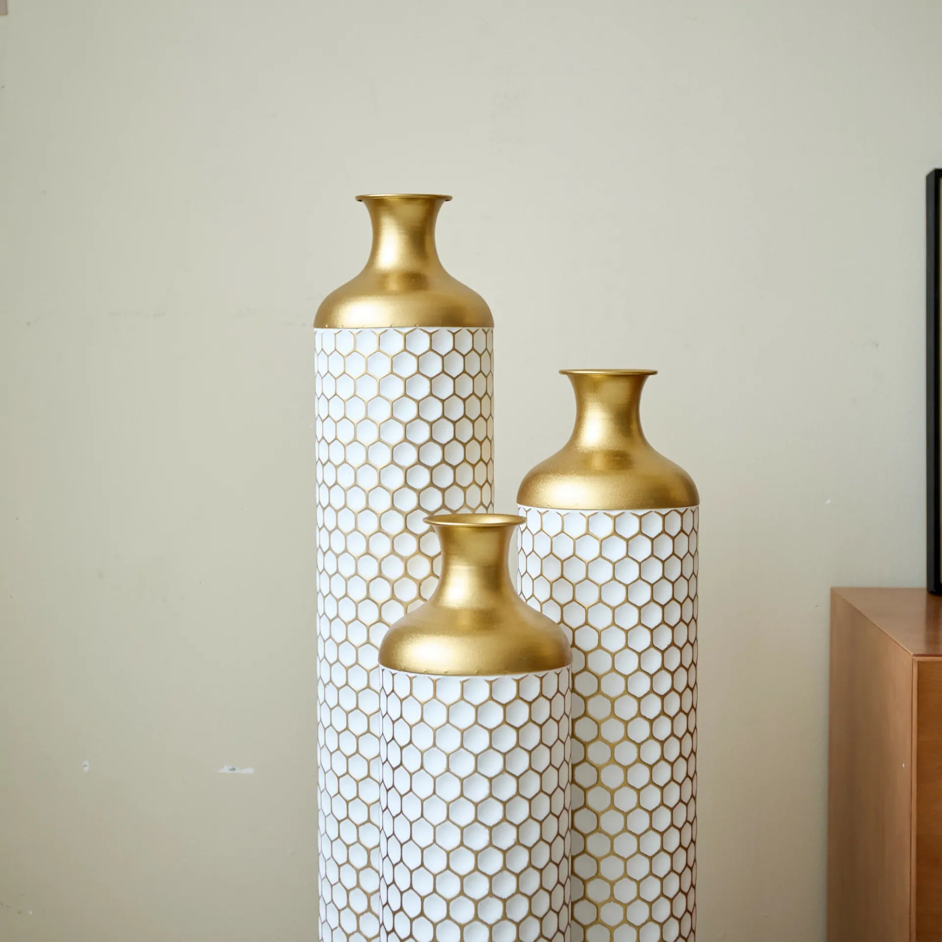 White Mosaic Texture Metal Floor Vases Set of 3 Droplet Shape with Gold Necks