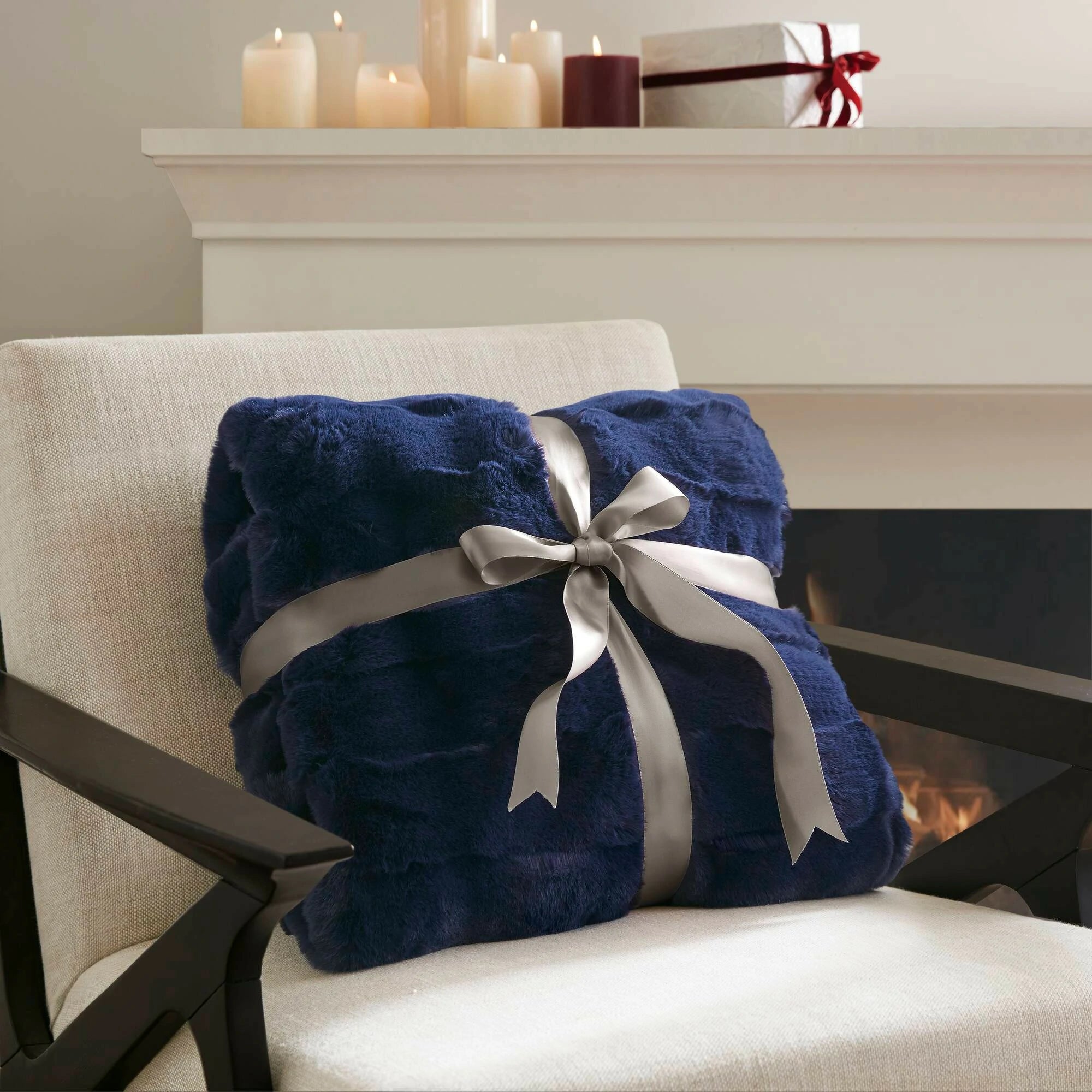 Winter Navy Throw Set-Cozy & Soft Blanket for gift